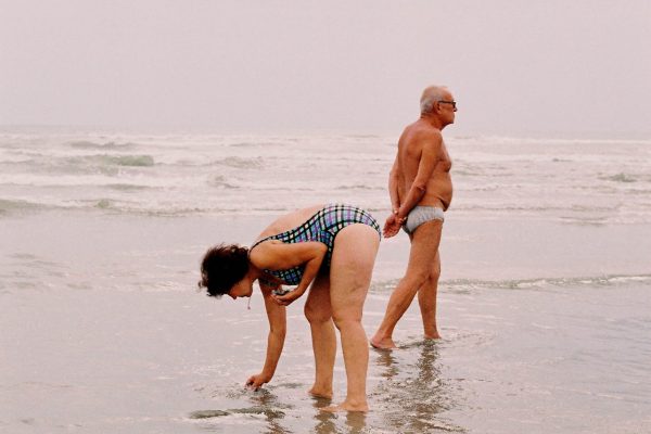 TRAVEL_BEACH_OLD PEOPLE_ RIVIERA_ITALY_CHIARA BONETTI